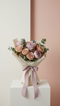Powdered peach signature bouquet
